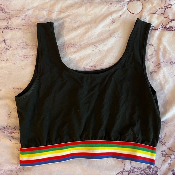 Cropped Tank - Picture 2 of 3